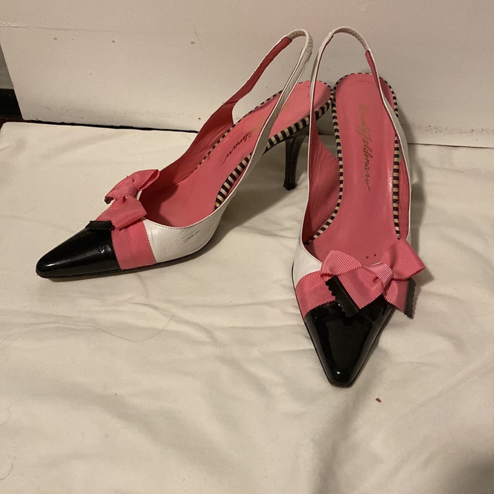 Betsy Feldman 2.5 inch sling back bow detail heels